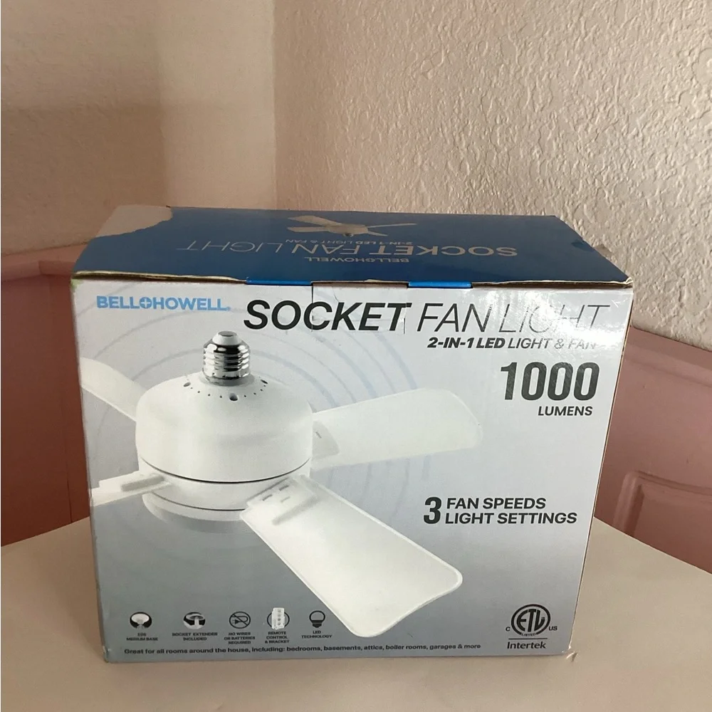 Bell + Howell Socket Fan Light W Remote 5 Speed Ceiling Fan New Open Box